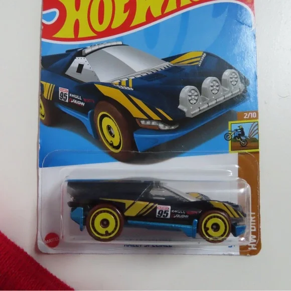 Mattel | Hot Wheels Merchandise Collection, Set of 4 - Picture 11 of 11